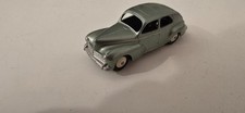 Dinky Toys F n° 24R Peugeot  203 