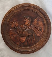 assiette sculptée en bois 26