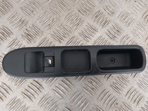 Bouton commande lève vitre