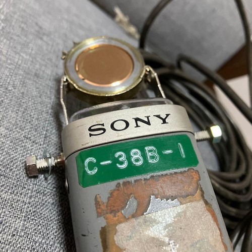 Microphone condensateur - à,