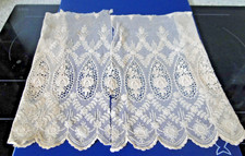 Lot anciennes dentelles brodées sur tulle beige chutes travail français