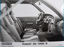 Photo Presse PEUGEOT 205 TURBO
