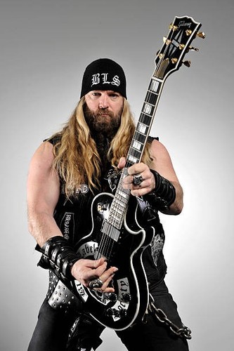 Zakk wylde with gibson - a,