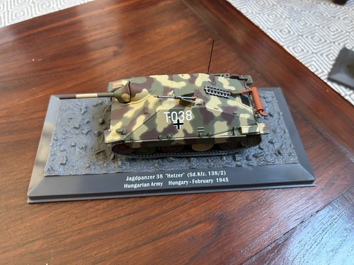 Jagdpanzer 38 hetzer - 1/43,
