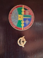 insignes militaires de