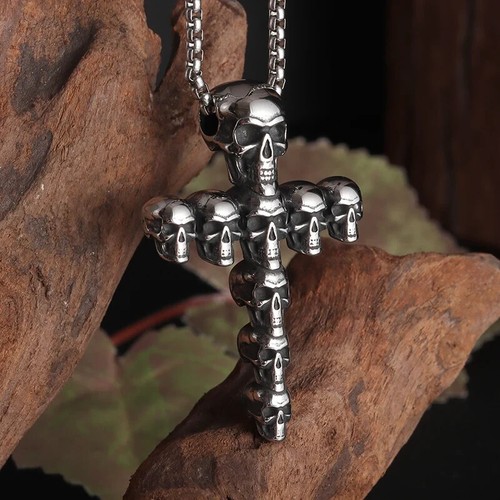 Collier pendentif croix
