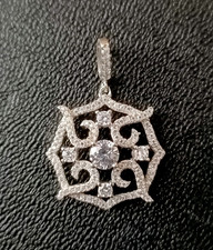 Ancienne Pendentif Zirconiums