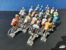 Année 2021  Equipes nationales - 19 cyclistes miniatures  - Tour de France