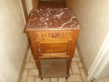 Ancienne TABLE de NUIT , dessus marbre rose 1930-1950