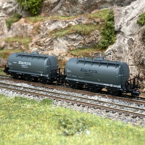 Wagons citernes 3 essieux - 2, citernes,