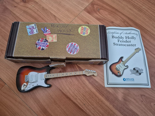 Atlas buddy holly fender - holly,