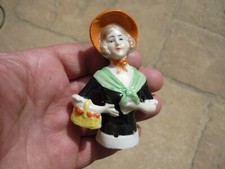 AUTHENTIQUE  DEMI - FIGURINE