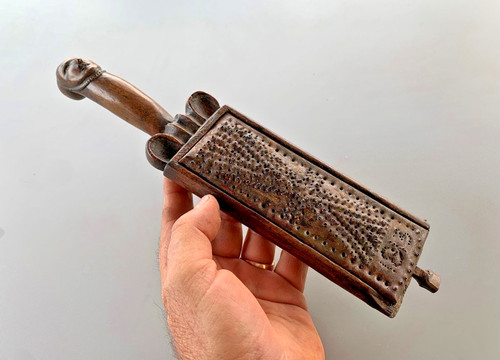 Râpe tabac caractère - rÂpe,