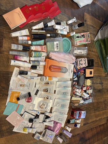Ladies sample makeup lot - ladies, 103