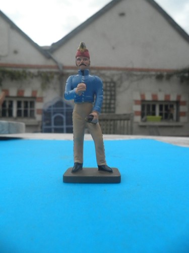 Starlux soldat plomb - -,