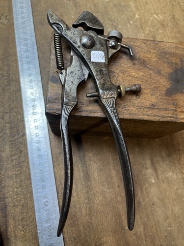 Pince avoyer outils anciens - pince,