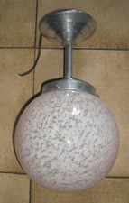 Suspension verre boule de Clichy rose et tige alu vintage