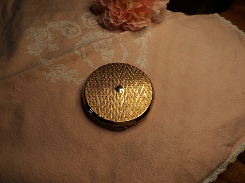 Vintage poudrier tratton rond - vintage,