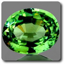 0.34 cts GRENAT DEMANTOIDE . VVS Ural Mountains, Russie. Avec Certificat d'auth