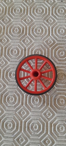 Roue rouge claire - roue,