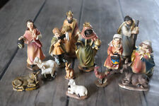 Personnages et animaux de crèche en résine , santons