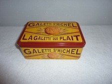 Boîte à gâteaux ancienne St