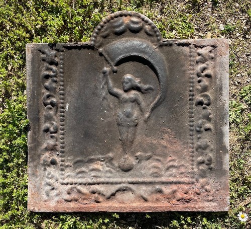 Vieille plaque cheminée - vieille,