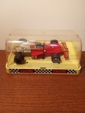 VOITURE SCALEXTRIC " MC LAREN TEXACO M23 " EN BOITE , TBE