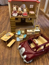 Ensemble maison et voiture