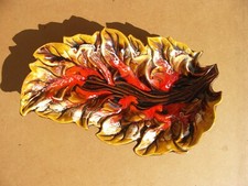 Ancien grand plat coupe à fruits en forme de feuille Vallauris vintage