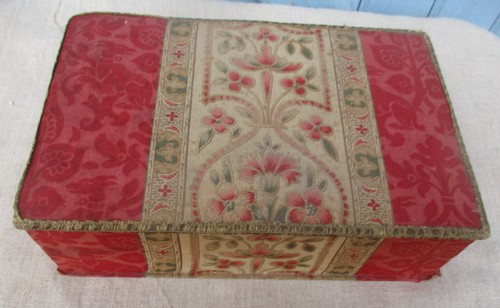 Boîte ancienne couture - ancienne, à