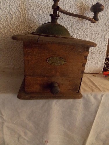 Ancien moulin cafe - a,