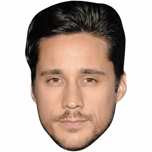 Peter gadiot masques - peter,
