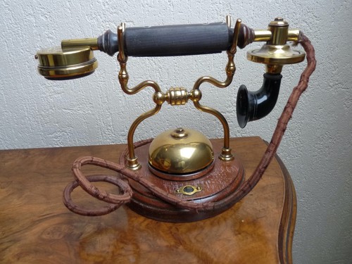 Superbe ancien telephone - superbe,