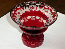 Magnifique Coupe En Cristal De Bohême De Couleur Rouge Raisin