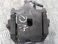 Etrier de frein avant droit