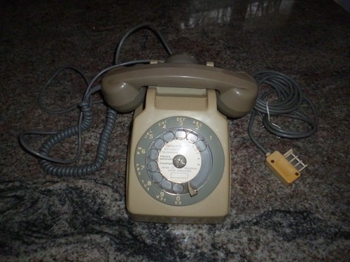 Vintage ancien telephone - telephone, a