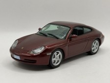 Porsche 911 Carrera 4 Arctic