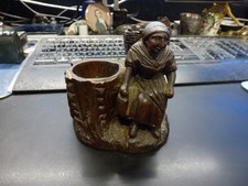 vieille paysanne porteuse de hotte,travail bois foret noir,XIXème,H 10cm,P 175g