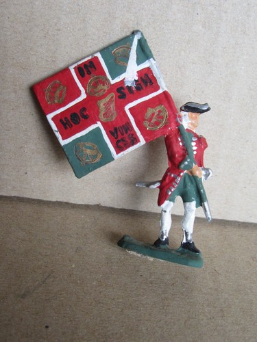 Plat étain soldat porte - d'Étain,