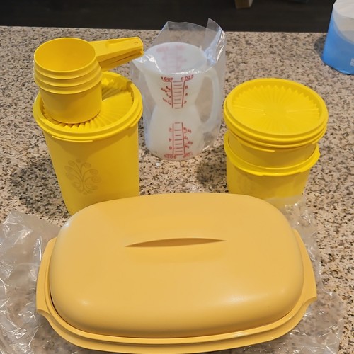 Tupperware brand new pieces - new, 8