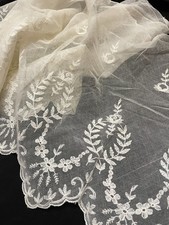 Aube Dentelle ancienne