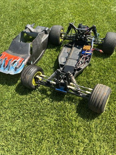 Team associated rc10 - associated,