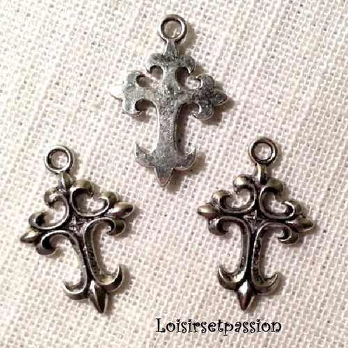 Lot croix argentée charm - lot,