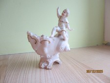 Joli sujet porcelaine - en, et