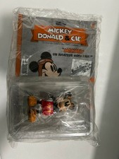 Figurine n°32 Mickey Aviateur