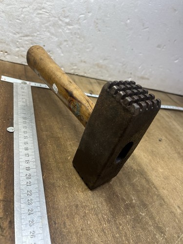 Outil ancien marteau - ancien, tailleur