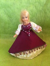 Poupee folklorique ancienne Historique  Dame en robe de soirée / bal