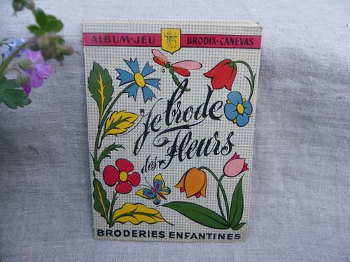 Mercerie ancienne broderie - ancienne,