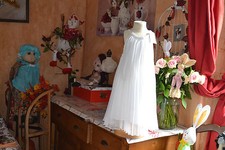 robe neuve repetto ecru 5  ans plissee 121 EUROS Tres elegeante PROMOTION